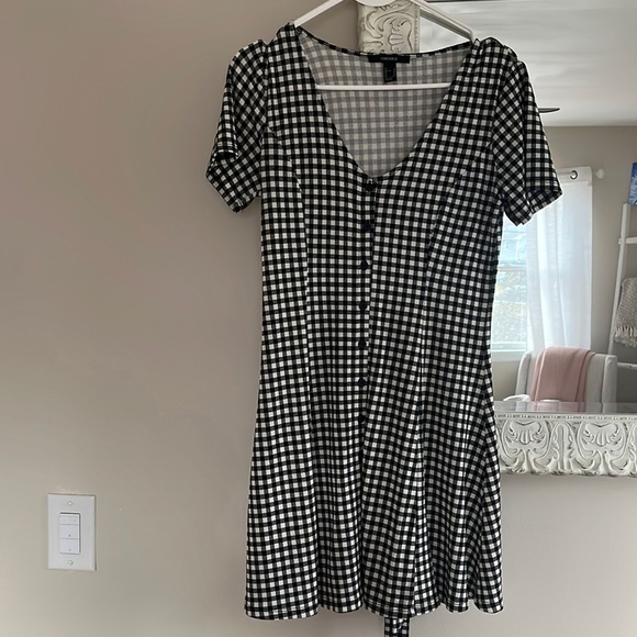 Dress - Picture 1 of 1